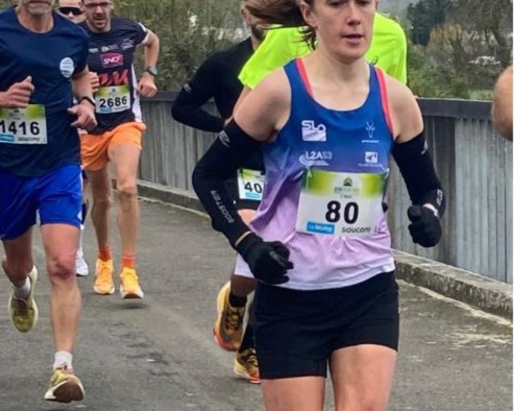 Bérénice LERIOUX s’offre le 10km du Maine Libre au MANS !